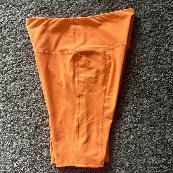 DSG 8” inseam high rise Biker shorts with pockets - Picture 4 of 9